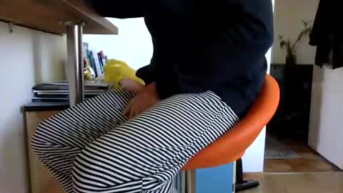 ghets2083 online show from April 16, 8:37 am