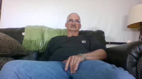 Snapshot of ghost2534 chatting on April 27, 7:34 pm ghost2534 online show from April 27, 7:34 pm
