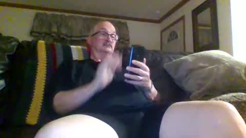 Snapshot of ghost2534 chatting on May 5, 7:27 am ghost2534 online show from May 5, 7:27 am