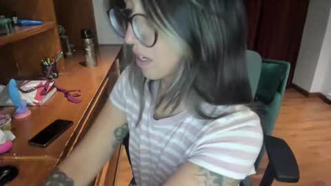 andy online show from February 26, 5:42 am