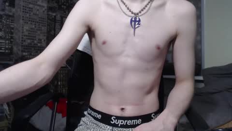 Snapshot of ghostfacefriends chatting on November 17, 7:19 pm Fedya online show from November 17, 7:19 pm