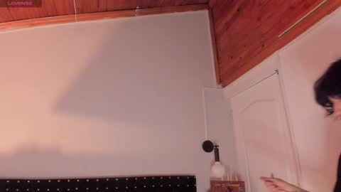 Allison  online show from January 16, 8:13 pm