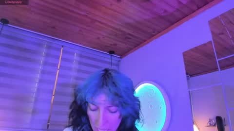 Allison  online show from May 29, 8:18 pm