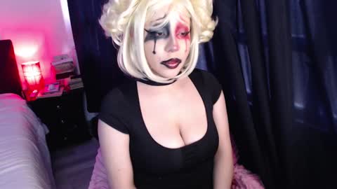 Snapshot of ghoulji chatting on October 1, 9:32 pm Annie Im going to be offline from 29nov to 3dec online show from October 1, 9:32 pm