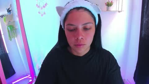 giaaaa   online show from March 16, 6:34 pm