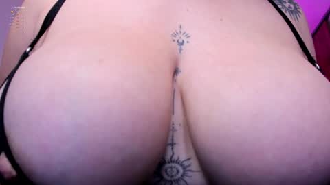 Gia lowry online show from January 10, 5:13 pm