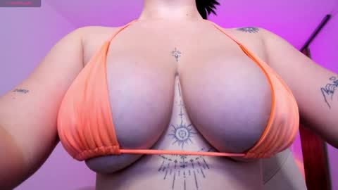 Gia lowry online show from January 14, 5:56 pm
