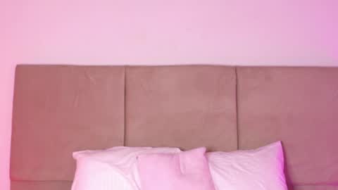 G I A  online show from April 9, 4:23 pm