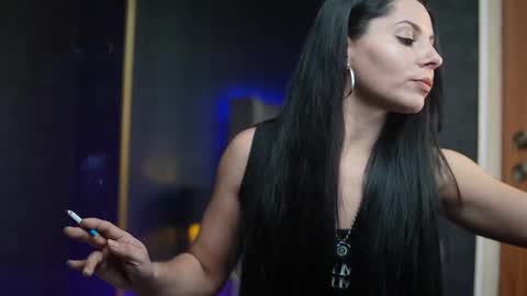 Snapshot of giaeasyice chatting on November 28, 8:44 pm Gia online show from November 28, 8:44 pm