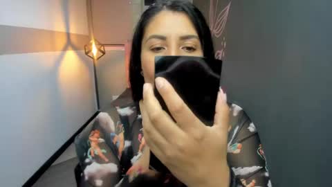 Snapshot of giafox_ chatting on February 6, 12:16 pm G I A FOX online show from February 6, 12:16 pm