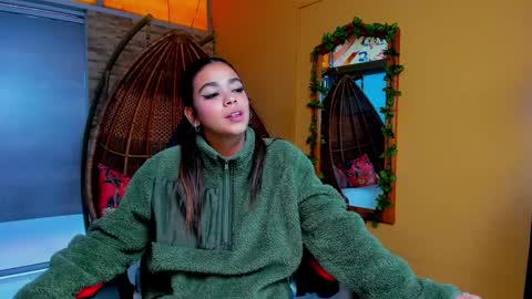 Snapshot of giafu chatting on January 5, 11:59 am Gia online show from January 5, 11:59 am