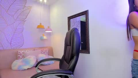 Snapshot of giafu chatting on March 9, 5:49 pm Gia online show from March 9, 5:49 pm