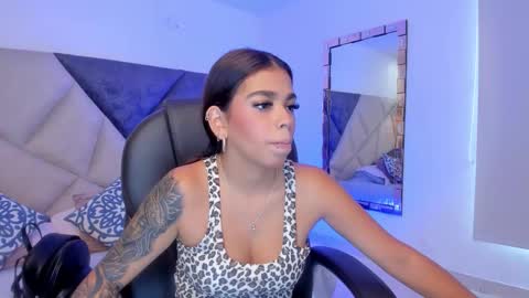 Snapshot of giafu chatting on October 16, 6:42 pm Gia online show from October 16, 6:42 pm