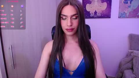 Gia Mint  online show from June 13, 2:42 am
