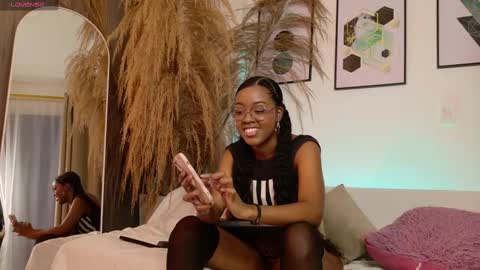 Snapshot of gianellaarittza chatting on October 9, 7:12 pm Gia online show from October 9, 7:12 pm