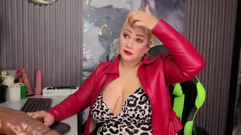   online show from March 31, 11:21 am