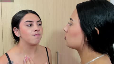 Snapshot of giannagovlea chatting on February 3, 11:05 pm giannagovlea online show from February 3, 11:05 pm