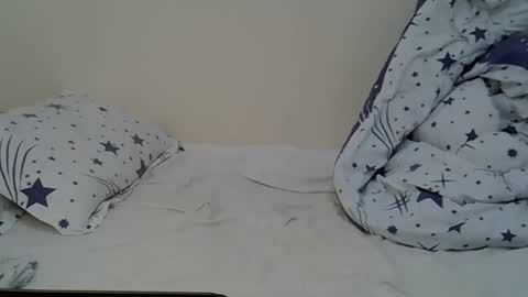 Snapshot of giannah01 chatting on December 16, 6:21 am Giannah online show from December 16, 6:21 am
