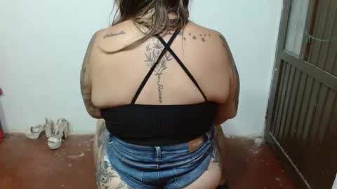 Gianna.. online show from December 14, 5:07 pm