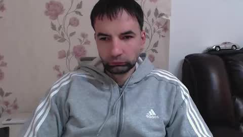 Snapshot of gianni_lion chatting on January 16, 11:47 am Gianni online show from January 16, 11:47 am