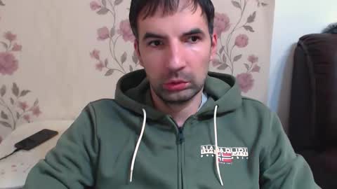 Snapshot of gianni_lion chatting on February 8, 8:45 pm Gianni online show from February 8, 8:45 pm