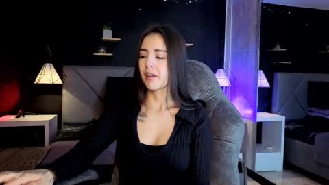 Snapshot of giapearl2 chatting on October 21, 1:12 pm Gia online show from October 21, 1:12 pm