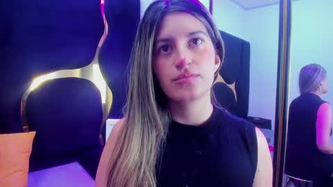 GiaRoussel online show from September 16, 3:13 pm