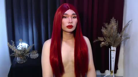 Snapshot of giaxxx01 chatting on August 9, 9:03 am Gia X online show from August 9, 9:03 am