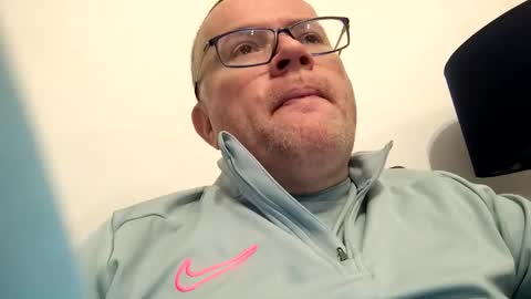 giddyup2222222 online show from February 11, 11:04 am