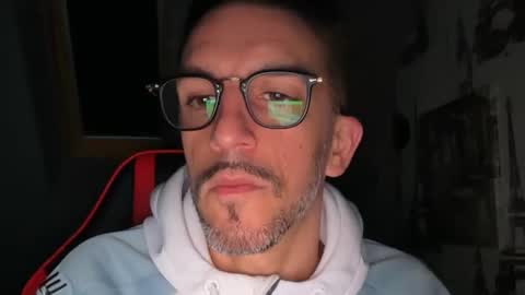 Gigi online show from November 23, 3:50 am