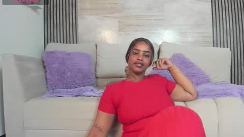 gigi_mane online show from December 3, 1:35 am