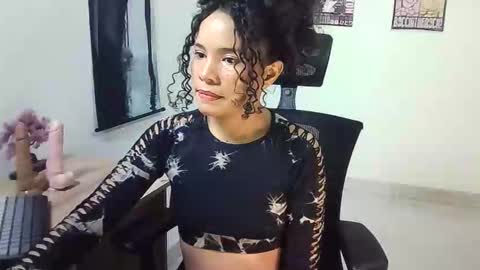 GIGI STCOTT online show from December 18, 3:12 am