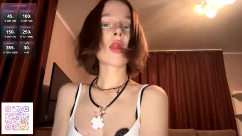 Molly online show from November 12, 7:24 pm