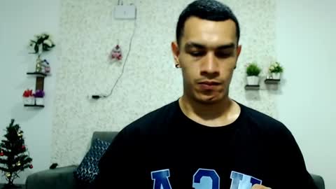 Snapshot of gilbert_marquez chatting on December 30, 4:19 pm GILBERT online show from December 30, 4:19 pm