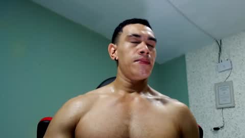 Snapshot of gilbert_marquez chatting on January 16, 10:02 pm GILBERT online show from January 16, 10:02 pm