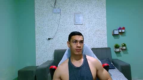 Snapshot of gilbert_marquez chatting on February 10, 11:15 am GILBERT online show from February 10, 11:15 am