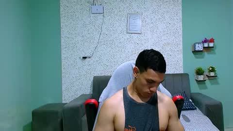 Snapshot of gilbert_marquez chatting on February 10, 5:19 pm GILBERT online show from February 10, 5:19 pm