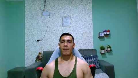 Snapshot of gilbert_marquez chatting on February 16, 3:05 pm GILBERT online show from February 16, 3:05 pm