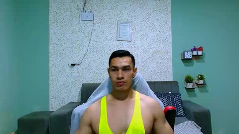 Snapshot of gilbert_marquez chatting on February 18, 11:11 am GILBERT online show from February 18, 11:11 am