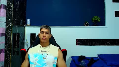 Snapshot of gilbert_marquez chatting on September 26, 1:42 am GILBERT online show from September 26, 1:42 am