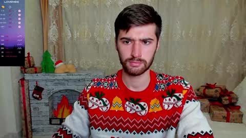 gilbertogonzales online show from December 7, 4:58 pm