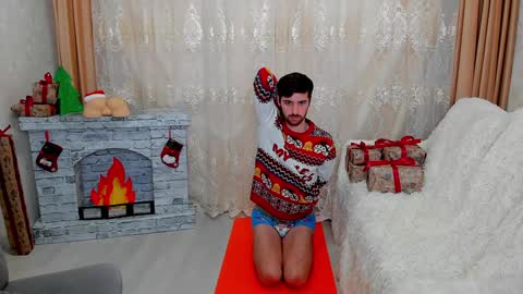 gilbertogonzales online show from December 18, 6:43 am