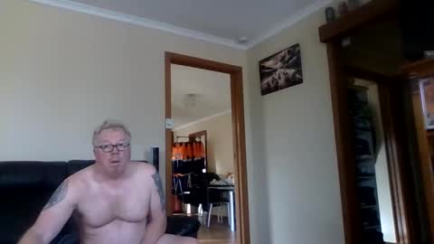 Snapshot of gimmmieoooo chatting on May 15, 11:56 pm gimmmieoooo online show from May 15, 11:56 pm