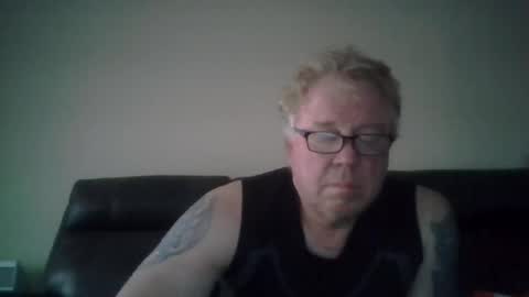 gimmmieoooo online show from July 7, 6:58 am