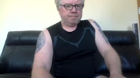 gimmmieoooo online show from July 26, 12:52 am