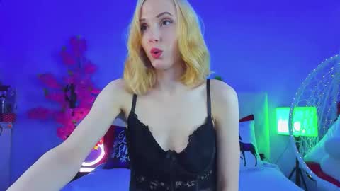 Gina online show from January 17, 12:48 am