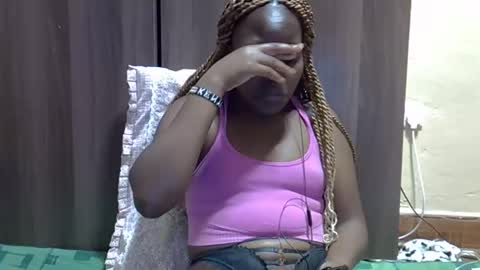 Adiliah online show from November 11, 7:03 pm