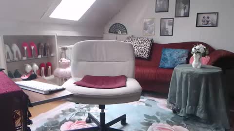 Gina online show from March 15, 12:55 pm