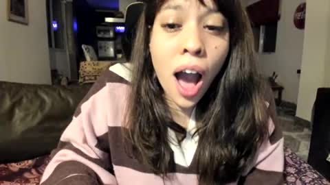 Snapshot of ginakatana chatting on October 14, 5:19 am Gina Katana online show from October 14, 5:19 am