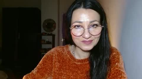 GinaONeon online show from January 4, 11:27 pm
